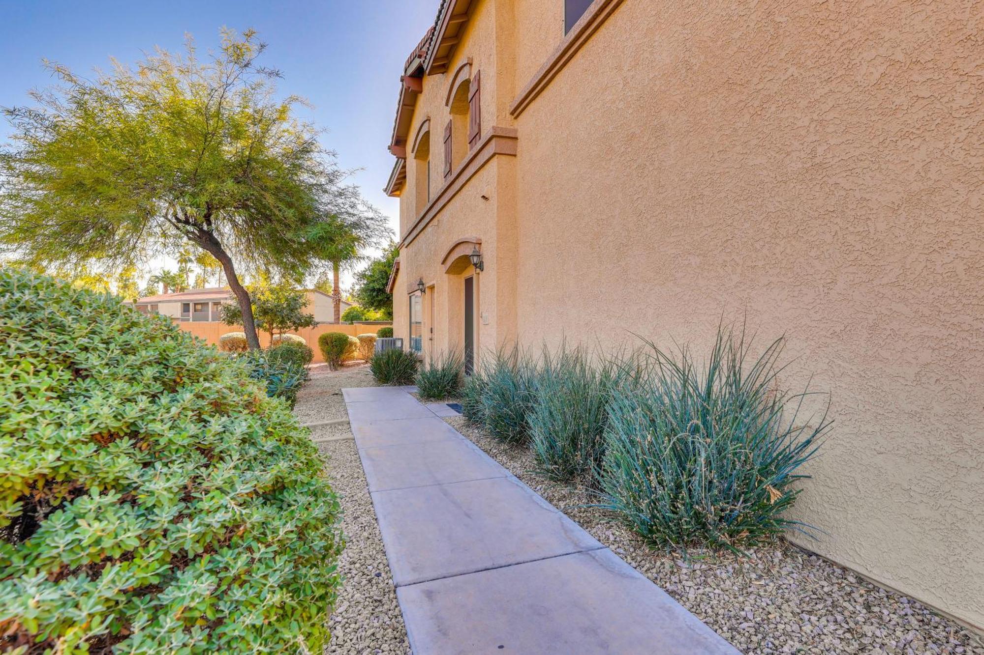 3 Mi To Dtwn Mesa Townhome With Patio Exterior foto