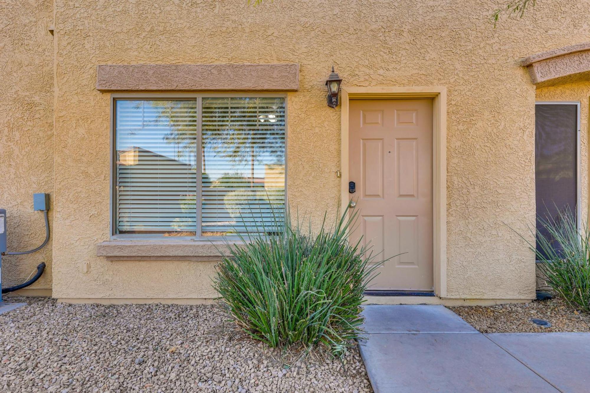 3 Mi To Dtwn Mesa Townhome With Patio Exterior foto